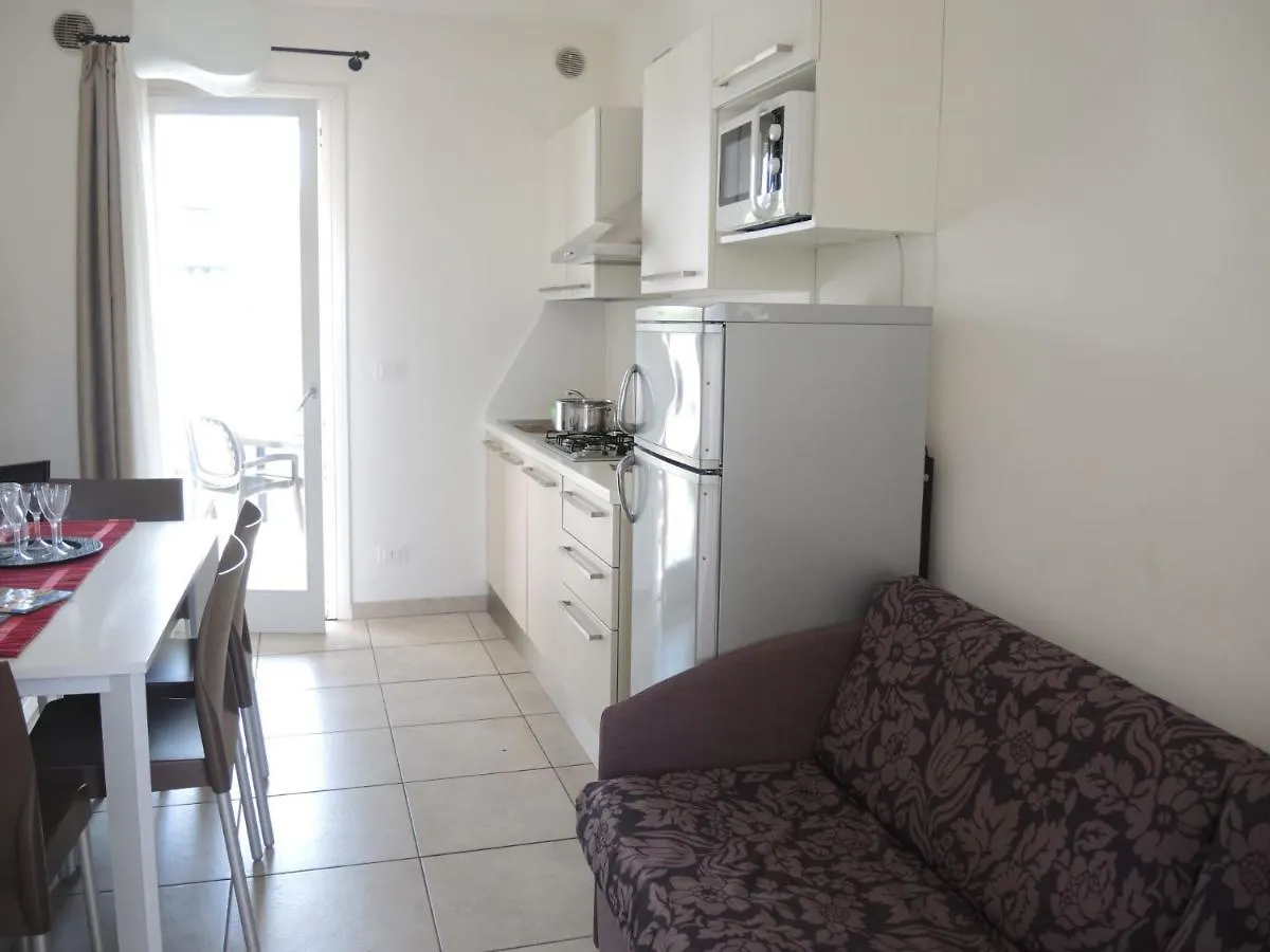 Experience The Charm Of Our Spacious Flat Bibione 0*,